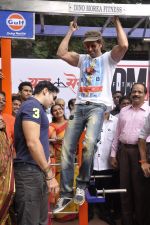 Dino Morea, Hrithik Roshan launch DM Fitness at Five Gardens, Mumbai on 7th Sept 2014